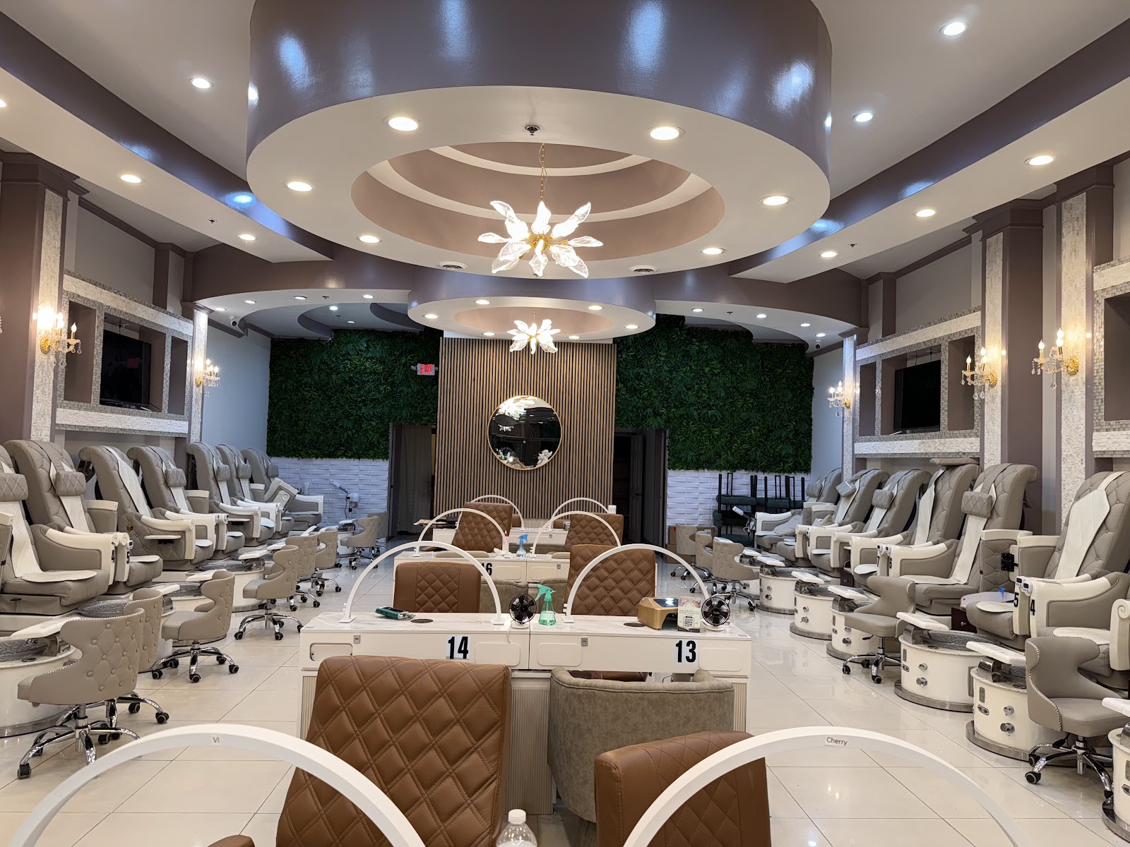 Mimosa Nail Spa - Magnolia Park nail photo 1